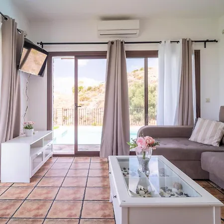 بيت للعطل 3 Bedroom Beautiful In *