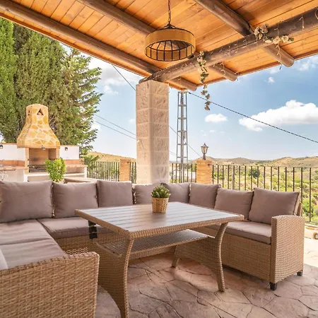 3 Bedroom Beautiful In بيت للعطل ميخاس
